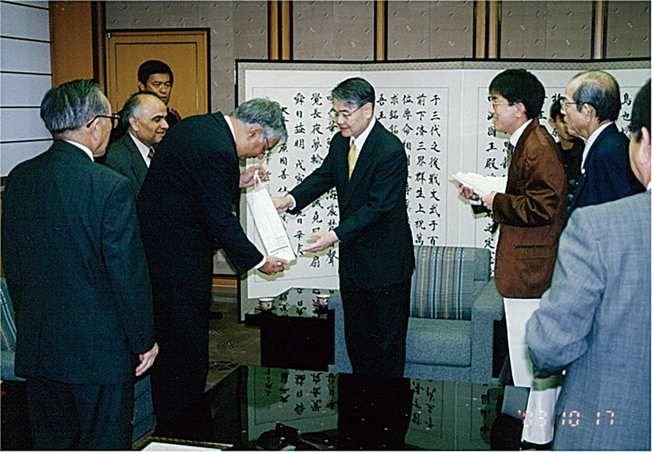 設立総会の様子