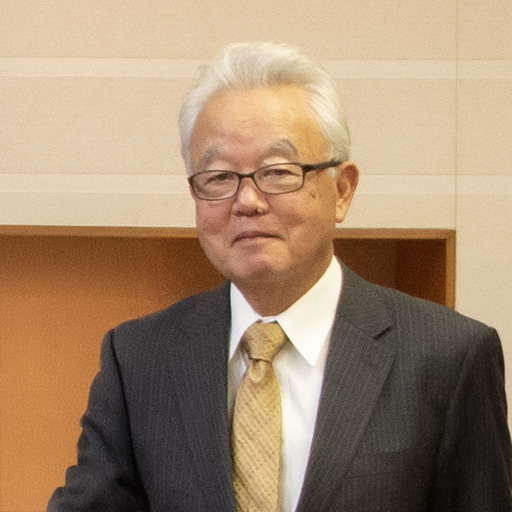 会長 富川 盛武